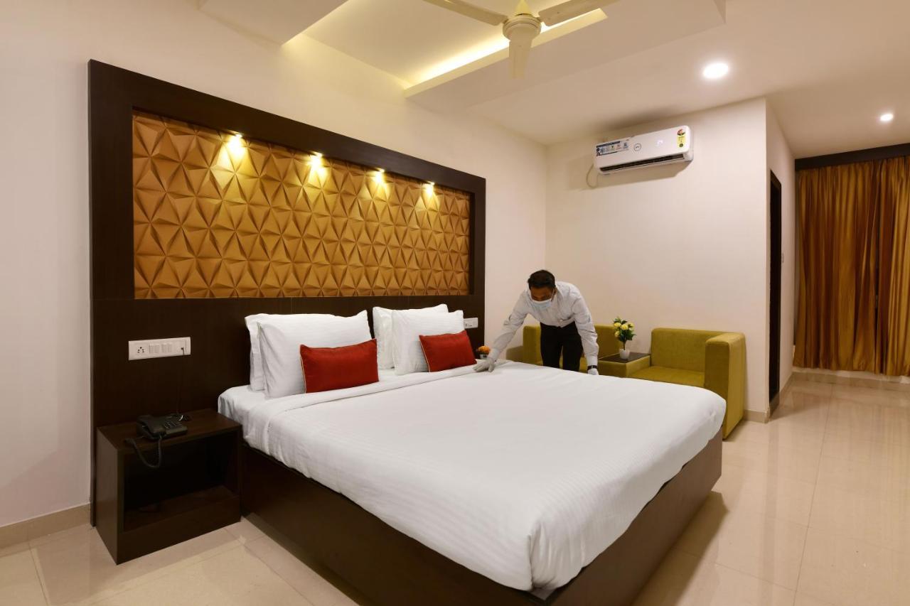 Hotel Bv Colours By Rivido, Begur Main Road Μπανγκαλόρ Εξωτερικό φωτογραφία