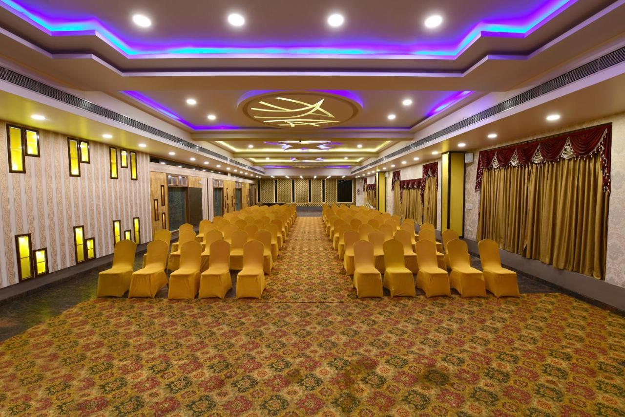 Hotel Bv Colours By Rivido, Begur Main Road Μπανγκαλόρ Εξωτερικό φωτογραφία